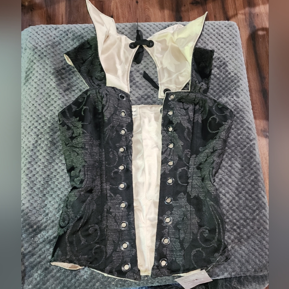 Gothic Corset Dress with Lace-Up Front - Picture 2 of 5
